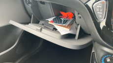 Vauxhall Corsa 1.4 SE Nav 5dr Petrol Hatchback